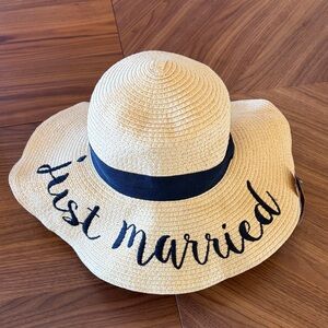 CC Exclusives Just Married Straw Sun Hat NWT